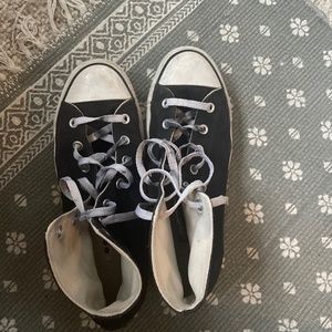 Black Chuck Taylor Shoes/ platform